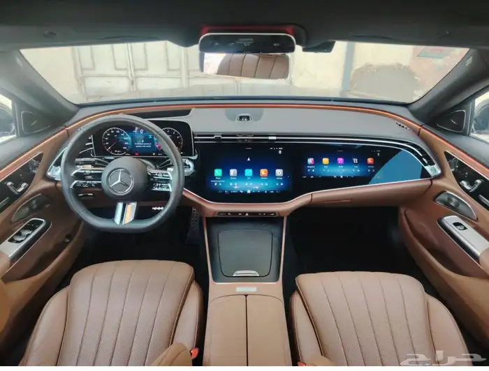 مرسيدس E300 AMG 2024 فل كامل بحالة الوكاله 11