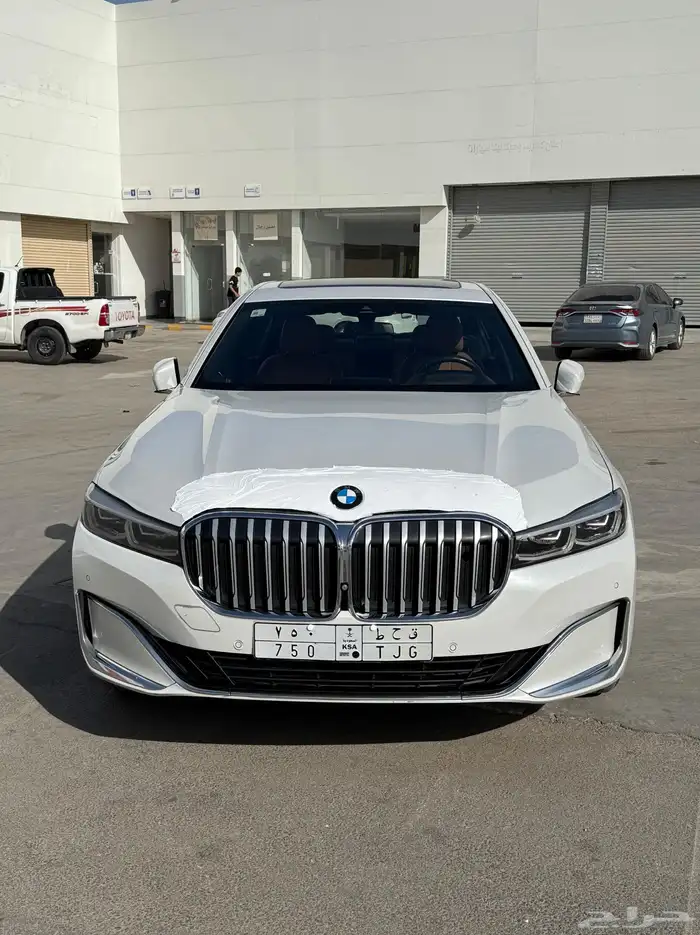 بي ام دبليو 2020 حجم 730 1