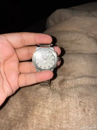 للبيع ساعه بلاك ارمان نظيفه جدا 0