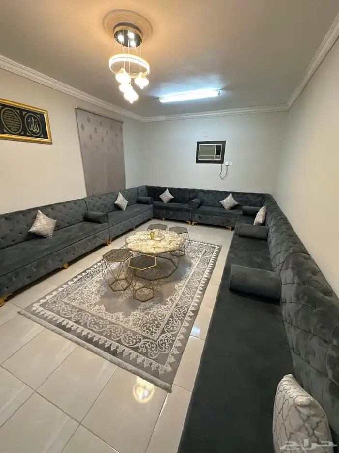 كنب مجلس 4  8 نظيف جدا 1