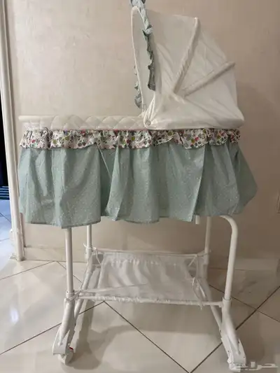 سرير اطفال بكفرات 0
