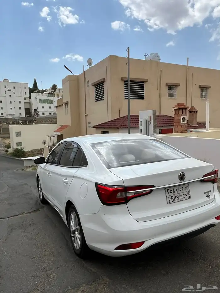 ام جي 2023 6