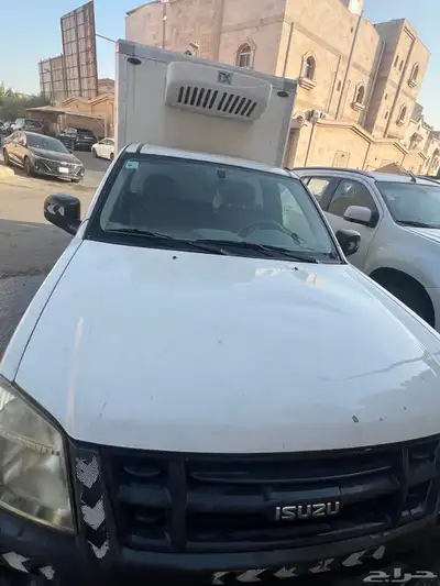 وينت ايسوزو للبيع عليه ثلاجه تبريد 1
