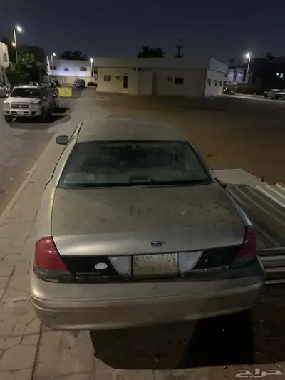 فورد فكتوريا موديل2000 2