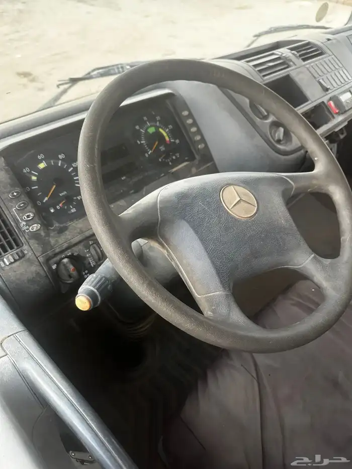 للبيع شاحنة ديز ل مرسيدس 2003 2