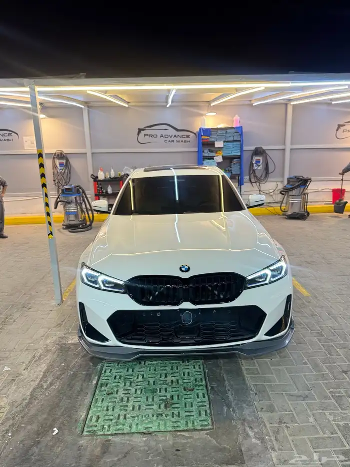 بي ام دبليو 320 i 2024 0
