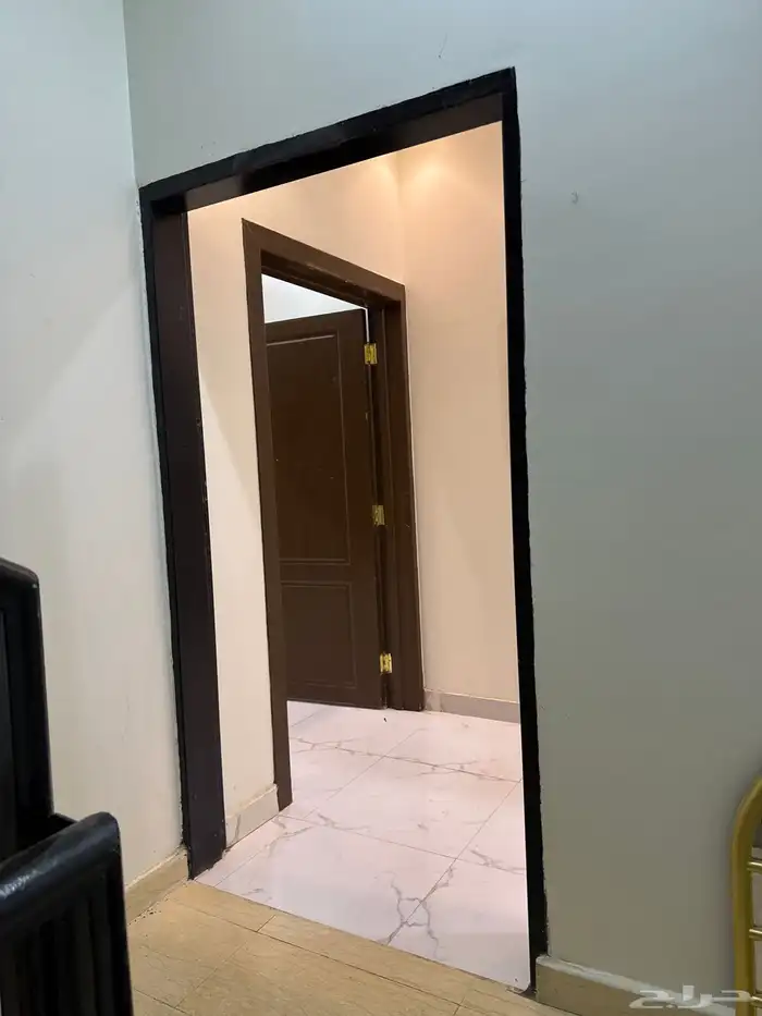 شق هللايجار سنوي حي الحزم مدخل خاص من الشارع مع ا موقع مميز 0