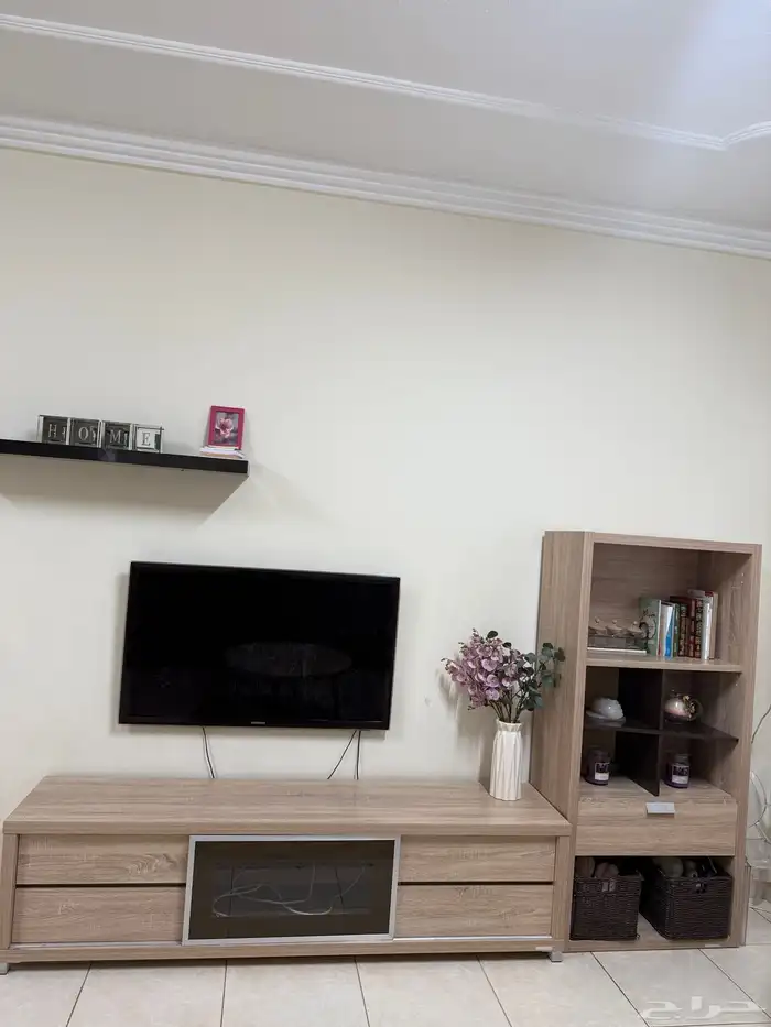 طاولة تلفاز 1