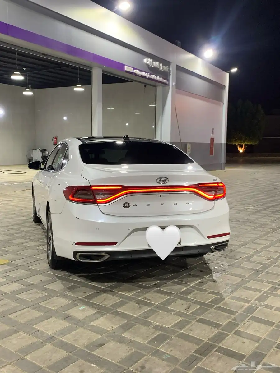 هونداي ازيرا 4