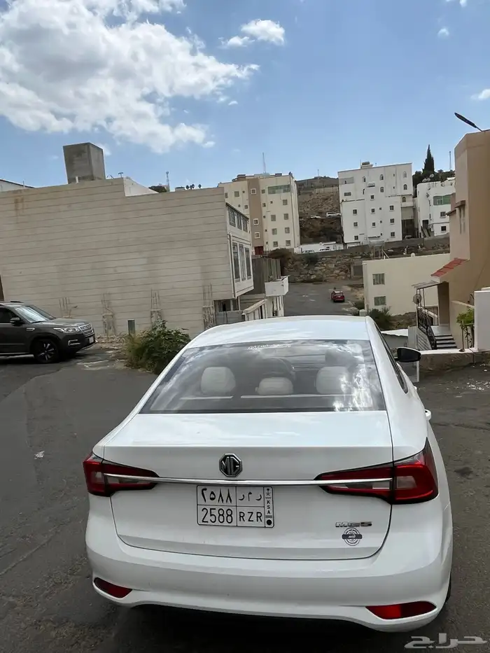 ام جي 2023 2