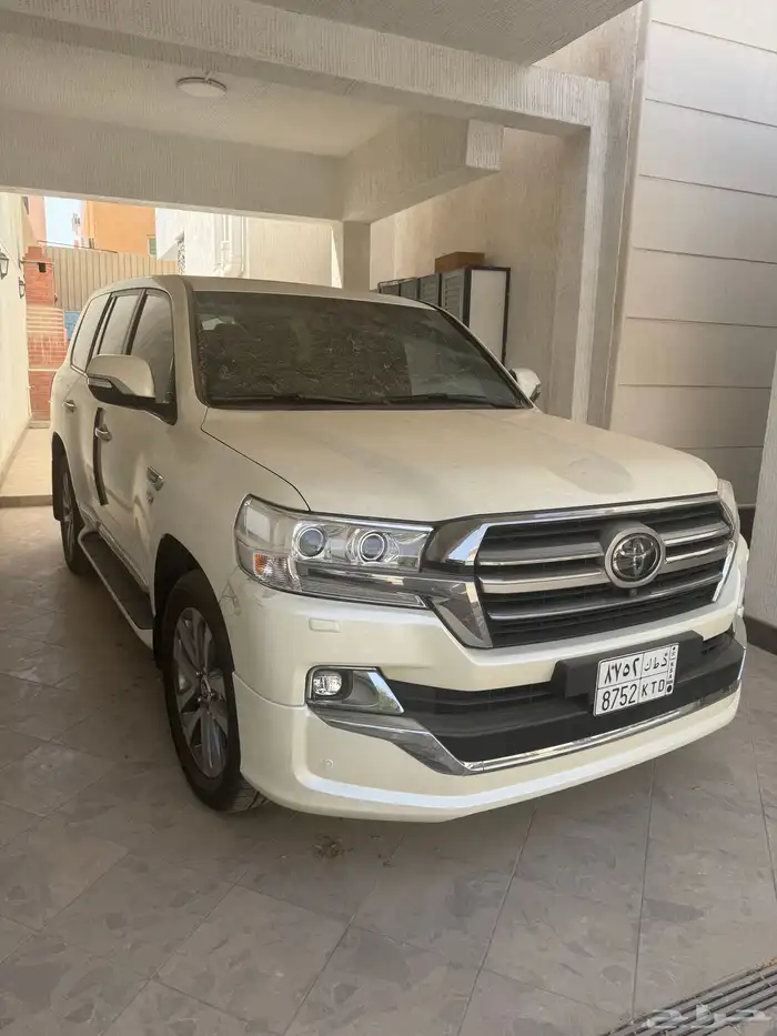 لاندكروزر VXS 2020 3