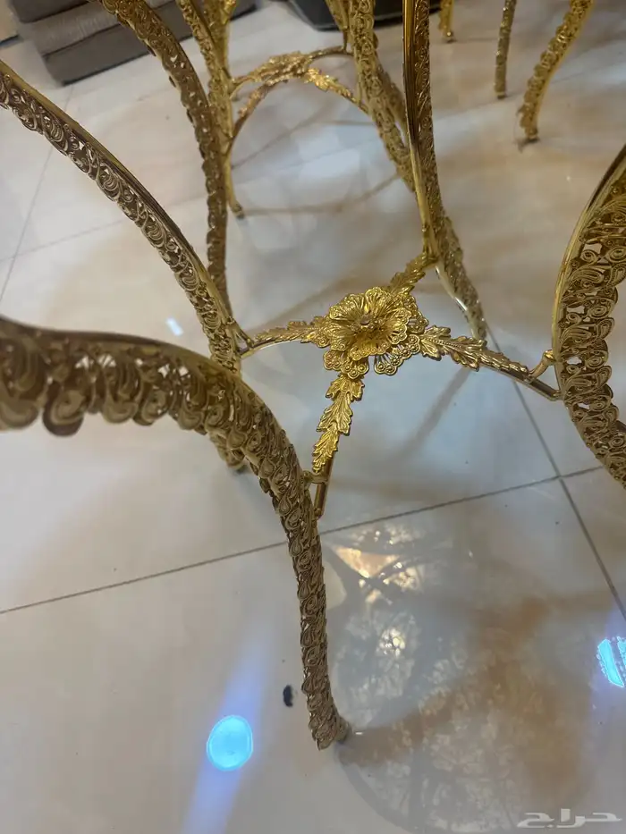 طاولات ذهبية جديدة طقم كامل 2