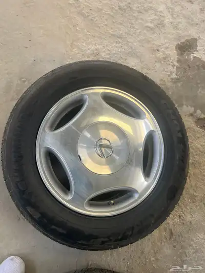 جنوط لكزس400 طقم اربعه وكفراته شبه جديده 0