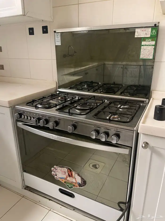 فرن شبه جديد استخدام 4 شهور للبيع 0