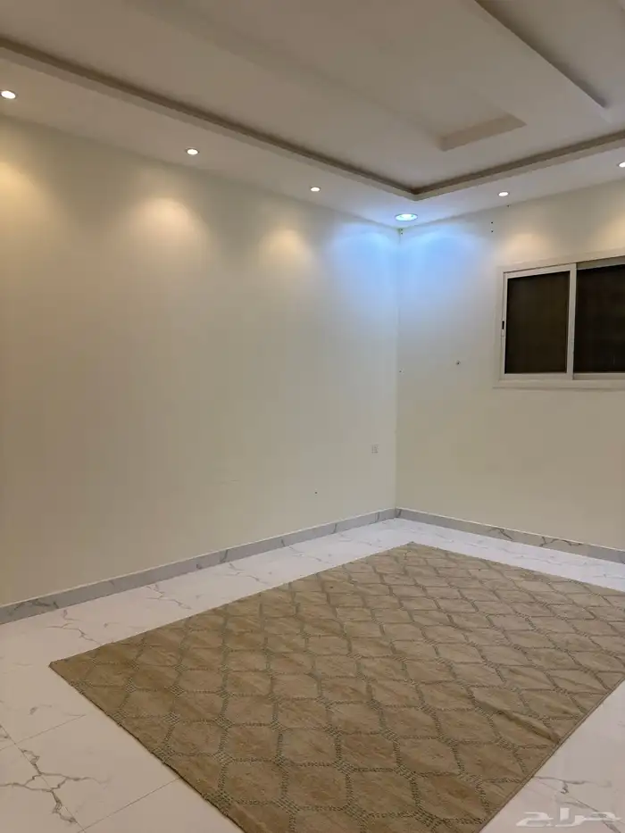 شق هللايجار سنوي حي الحزم مدخل خاص من الشارع مع ا موقع مميز 2