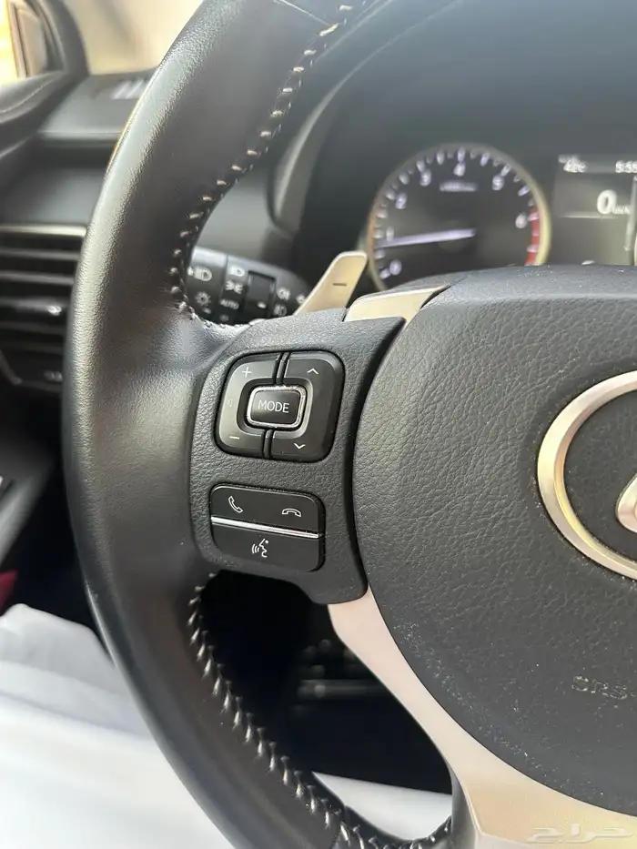 لكزس 2020 NX300 فل كامل اعلى فئة ممشى قليل سعودي . 26