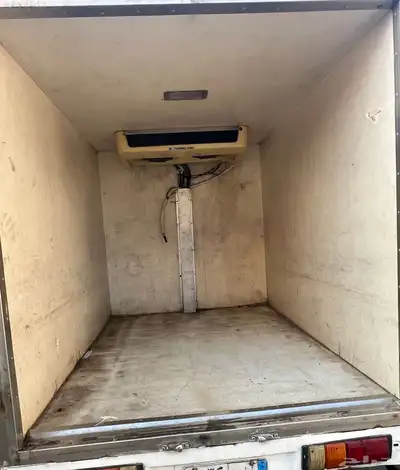 وينت ايسوزو للبيع عليه ثلاجه تبريد 11
