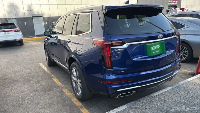 كاديلاك XT6 وكالة 2023 3