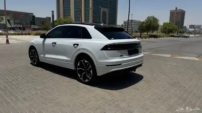 اودي Q8 2019 9