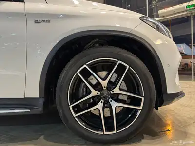 مرسيدس GLE43 amg موديل 2019م (وارد الجفالي) 6