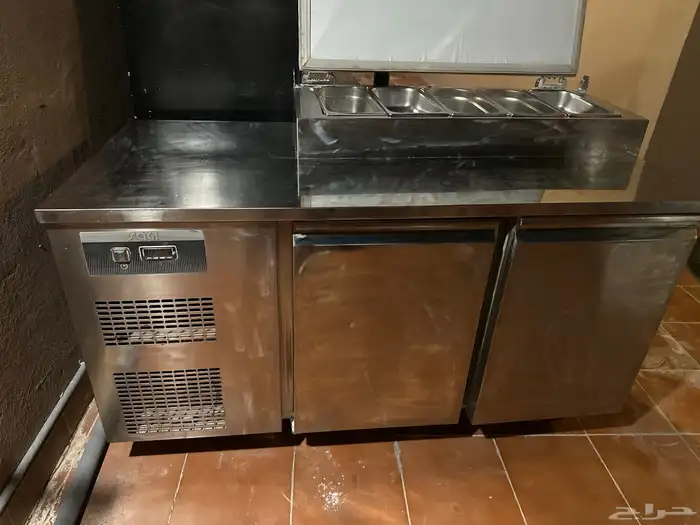 ثلاجه عرض للكافيهات والمطاعم والكفتريات 0