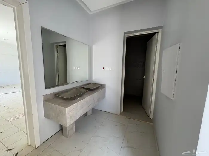 أستراحة شارعين للبيع بحي مشرف بالخرج 4