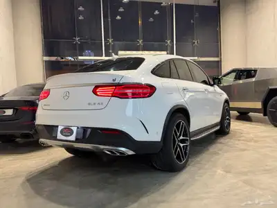 مرسيدس GLE43 amg موديل 2019م (وارد الجفالي) 8
