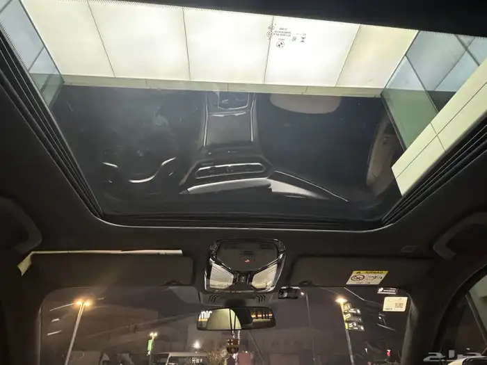 بي ام دبليو 320 i 2024 8