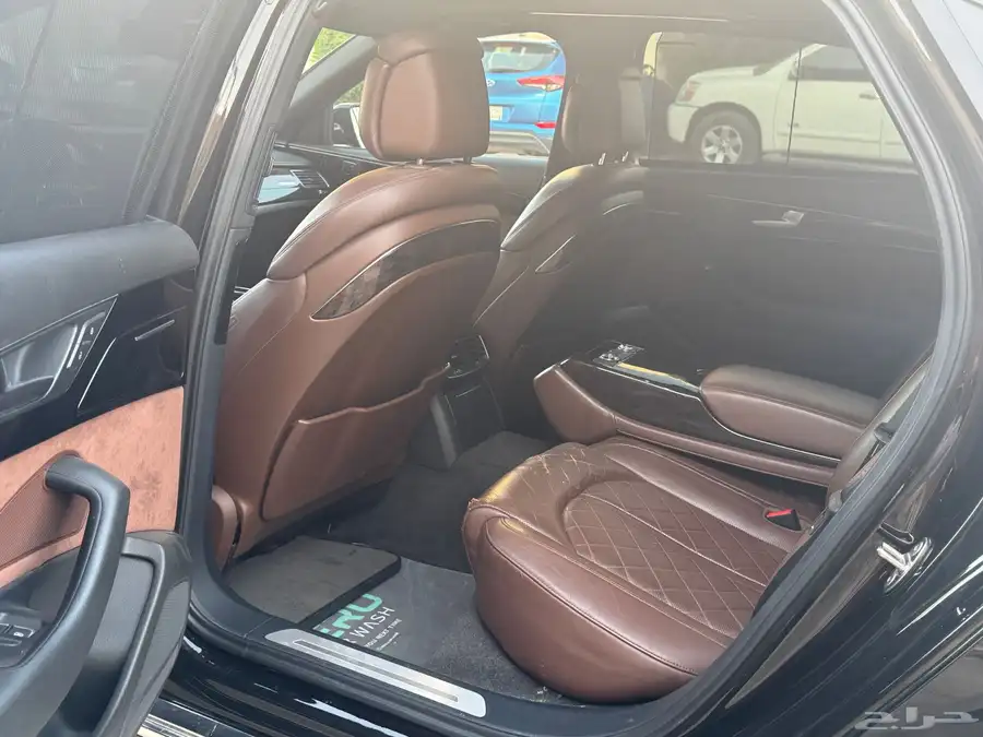 2012 Audi A8L 12