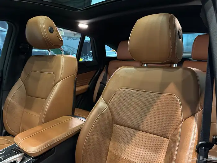 مرسيدس GLE43 amg موديل 2019م (وارد الجفالي) 12