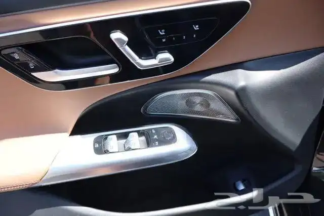 مرسيدس اي كلاس 2024 E 350 4MATIC شاشة سوبر سكرين 8