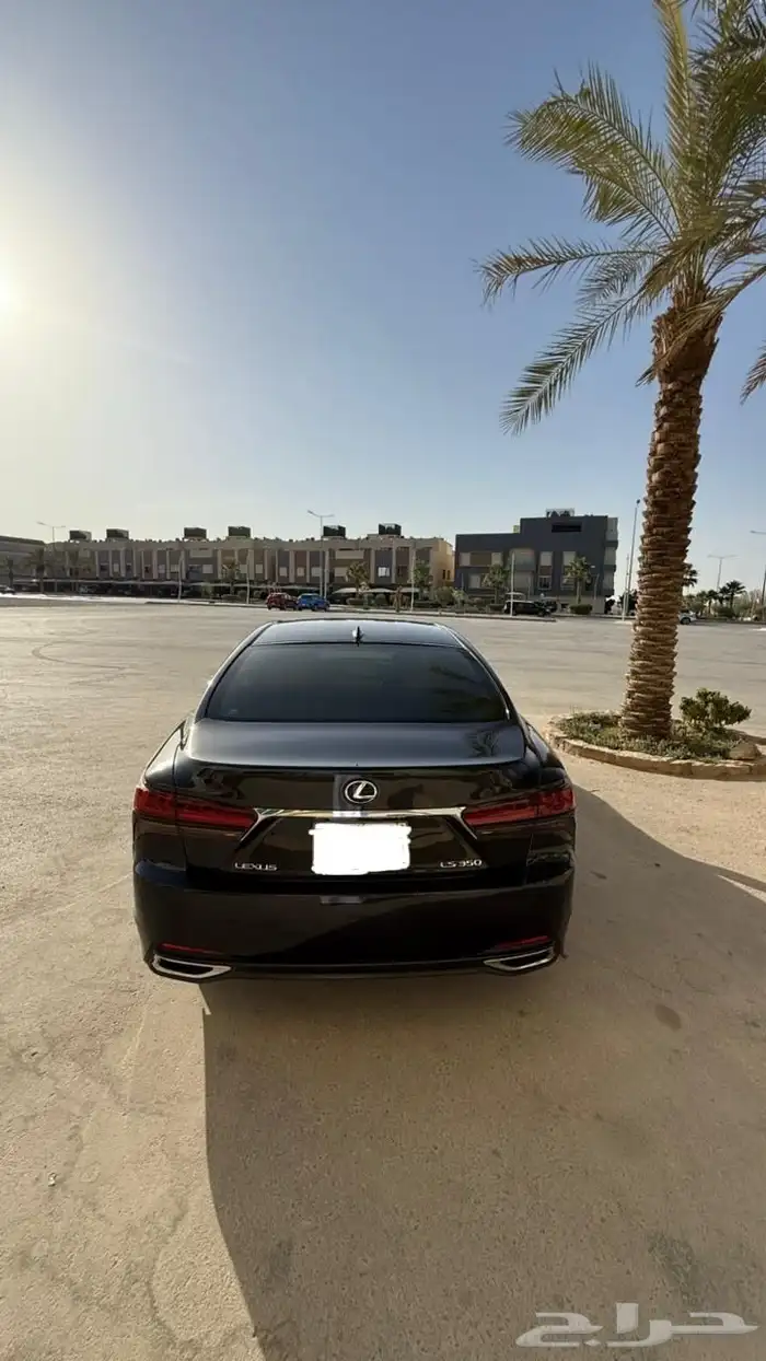 لكزس LS 2023 3