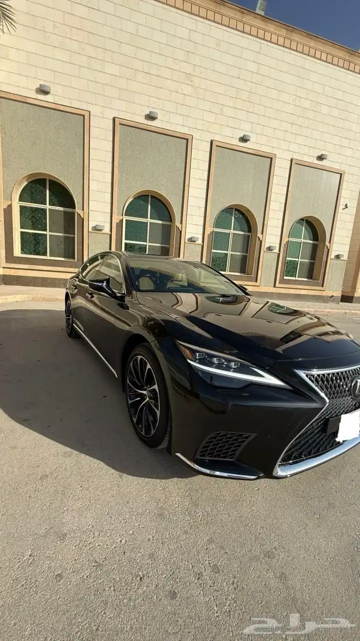 لكزس LS 2023 2