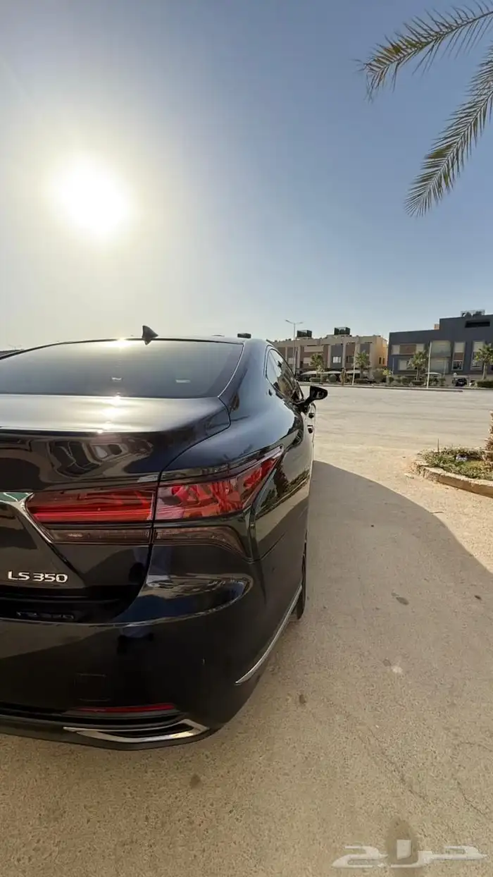 لكزس LS 2023 6