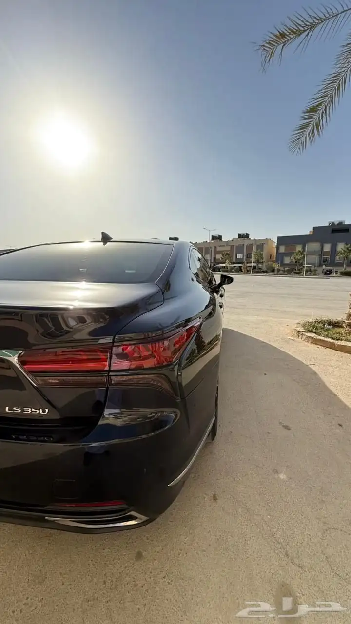 لكزس LS 2023 6