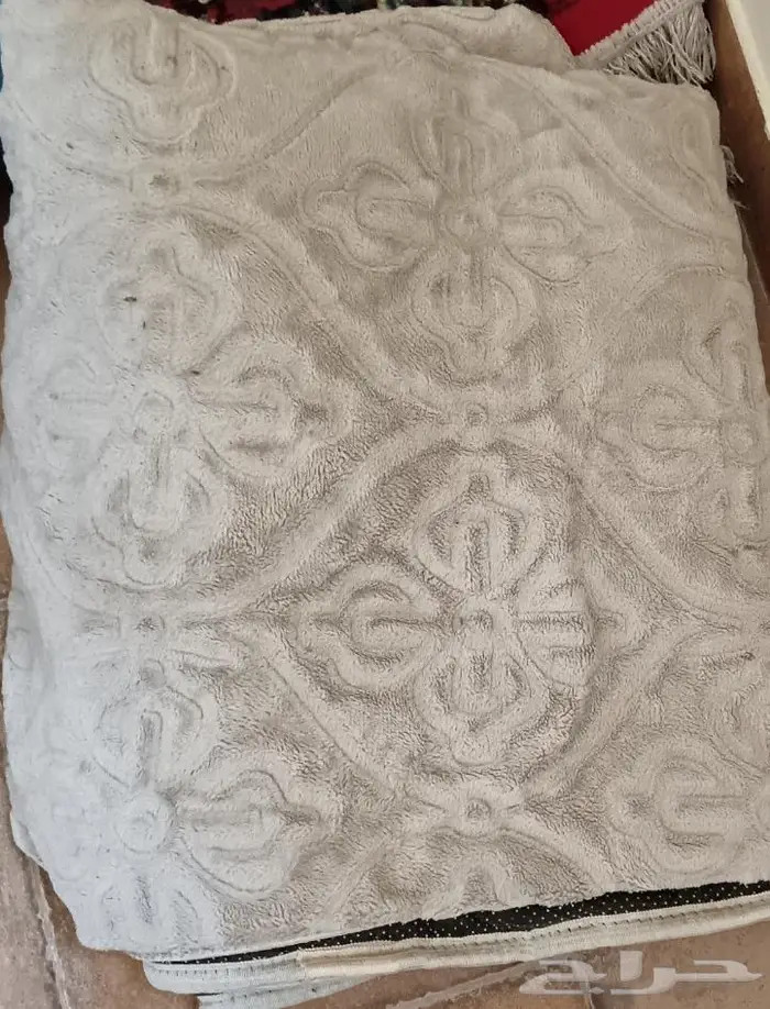 للبيع أغراض اطفال و مفارش ارضية 6