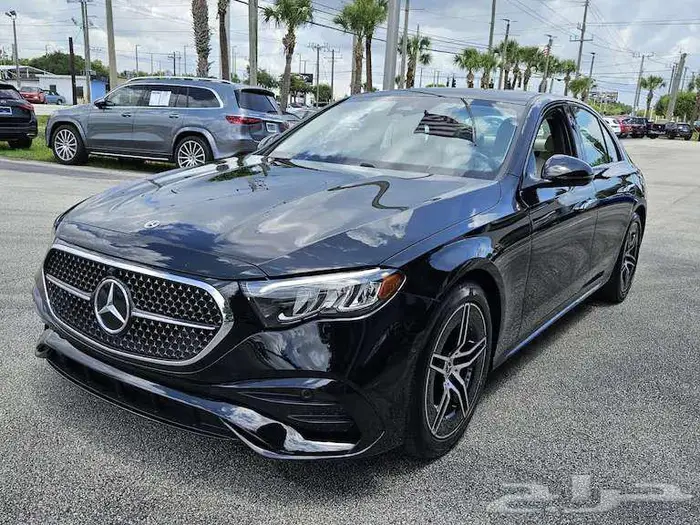 2025 Mercedes-Benz E-Class E 350 4MATIC Sedan 1