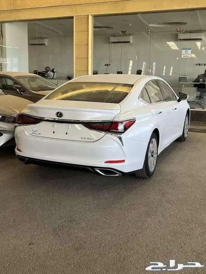 لكزس ES 350 فئه CA خليجي موديل 2025 2
