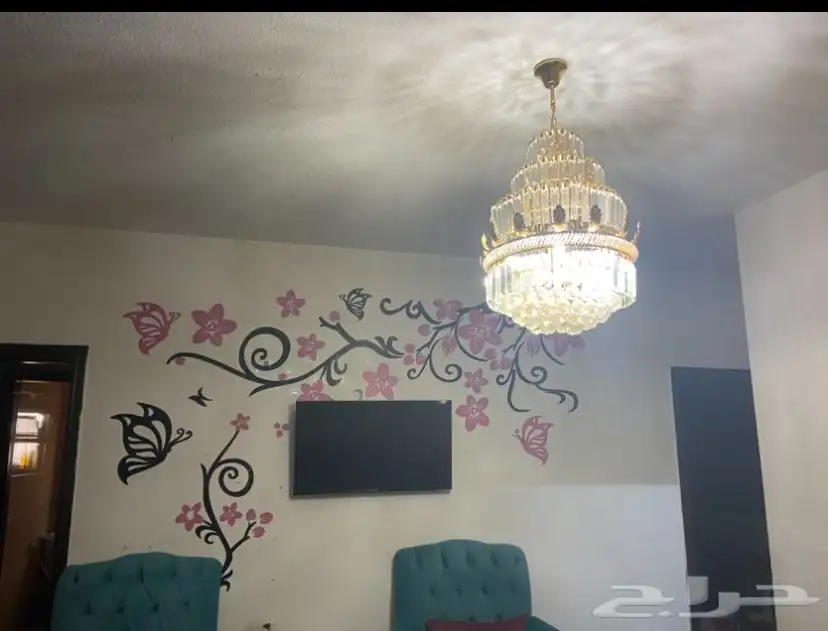 ثريات انارة مدخل وشاشة 1
