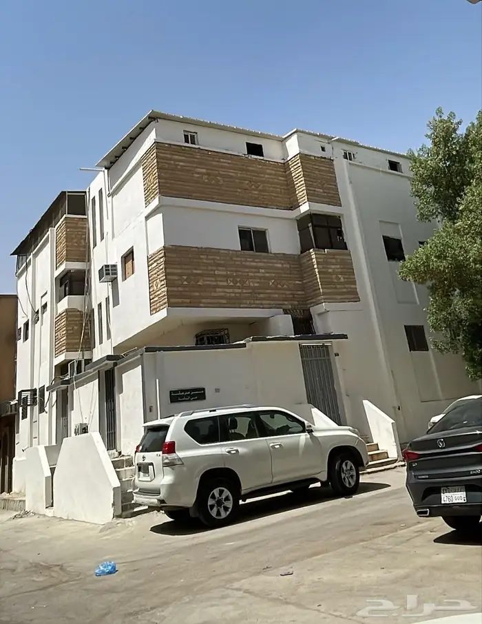 عمارة للبيع في اليمامة 0