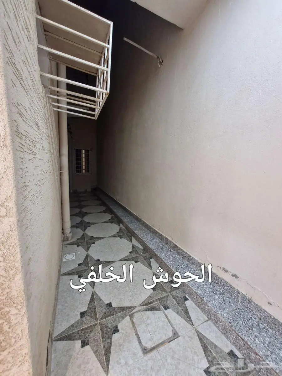 دور أرضي للإيجار حي درة المنسك 10