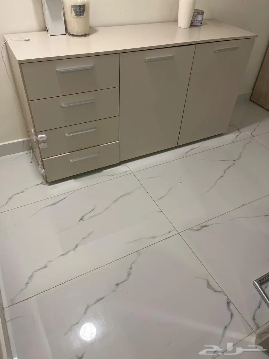 طاولة طعام 6 كراسي ودولاب بوفيه 0