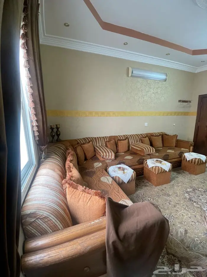 كنب زاويه نظيف 4 في 3 1