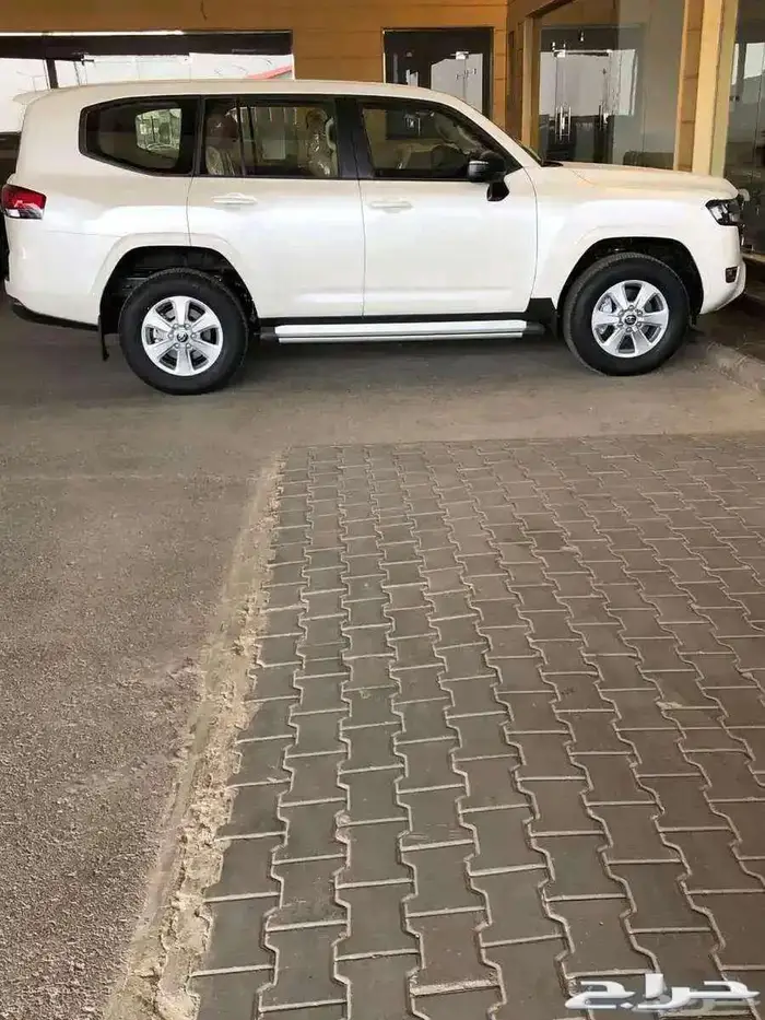 لاند كروزر جي اكس ار GXRديزل سعودي 2024 ابيض L1 3