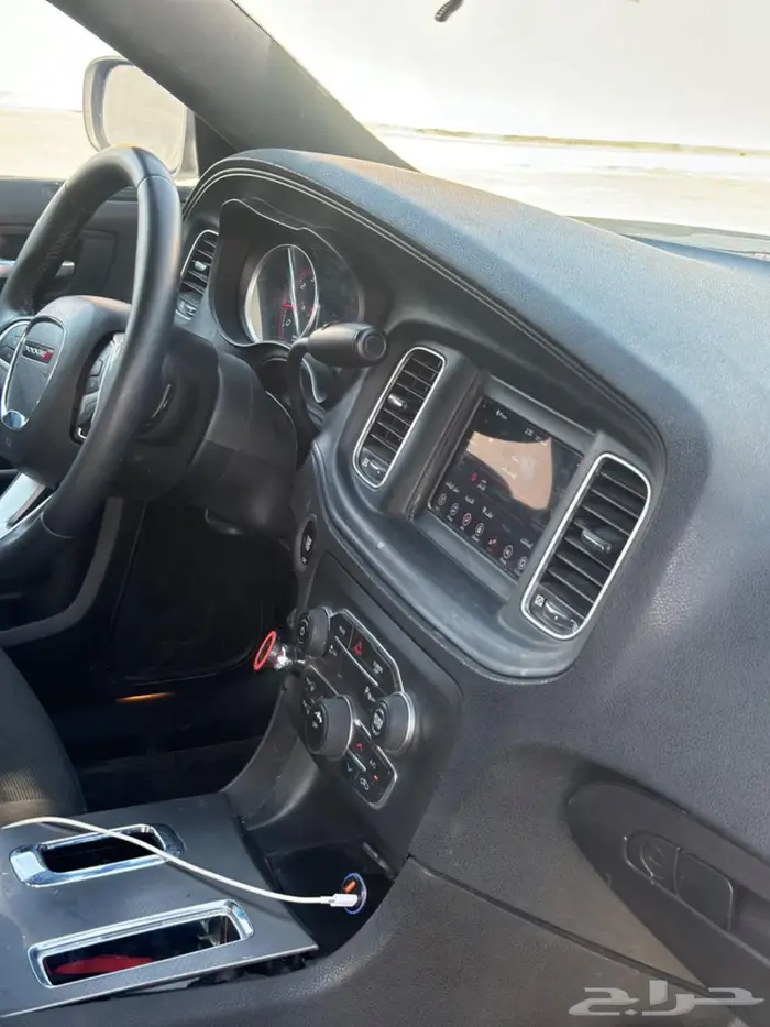 للبيع دوج تشارجر2019 3