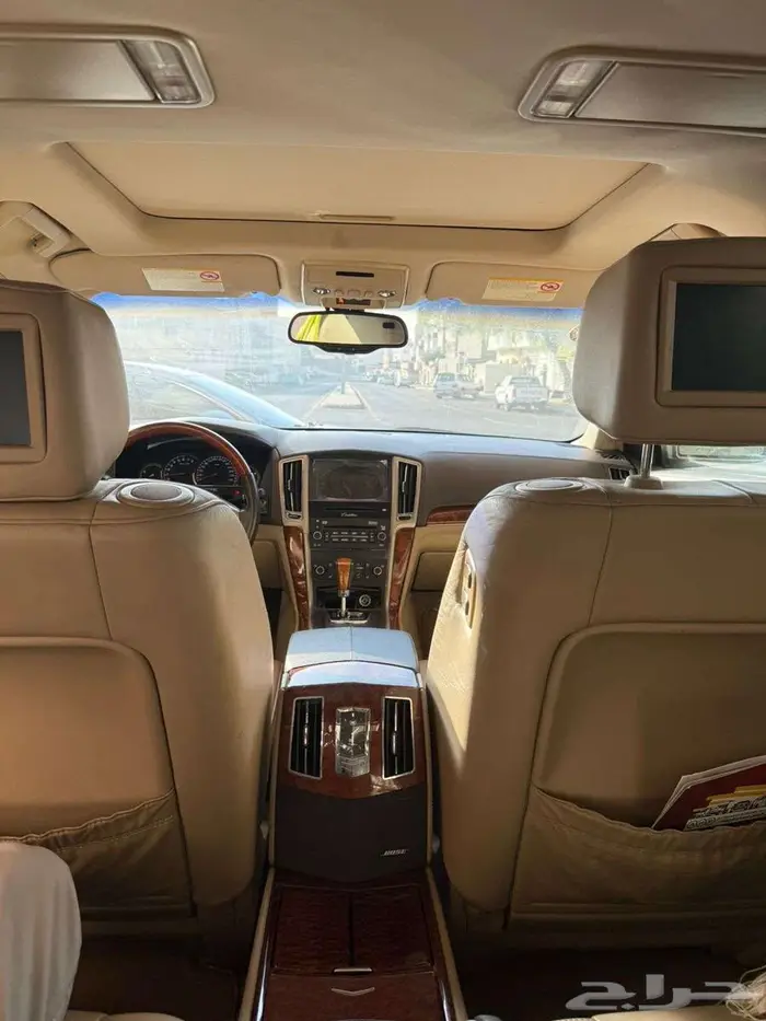 كاديلاك SLS 2008 نظيف 5