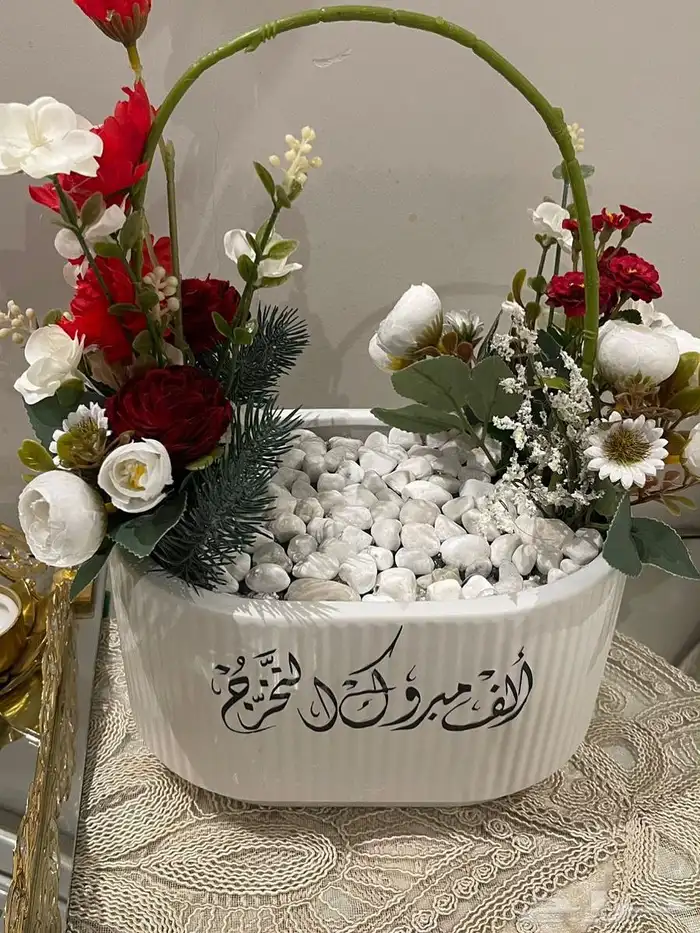 تاجير طاولات استقبال احتفالات عائليه وتنسيق هدايا 2