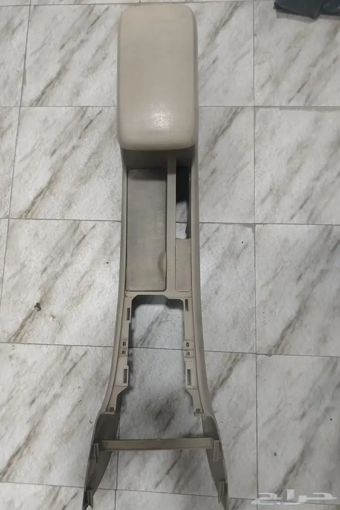 تكايه كورولا بيج أصلي الوكاله من 2001_2007 0