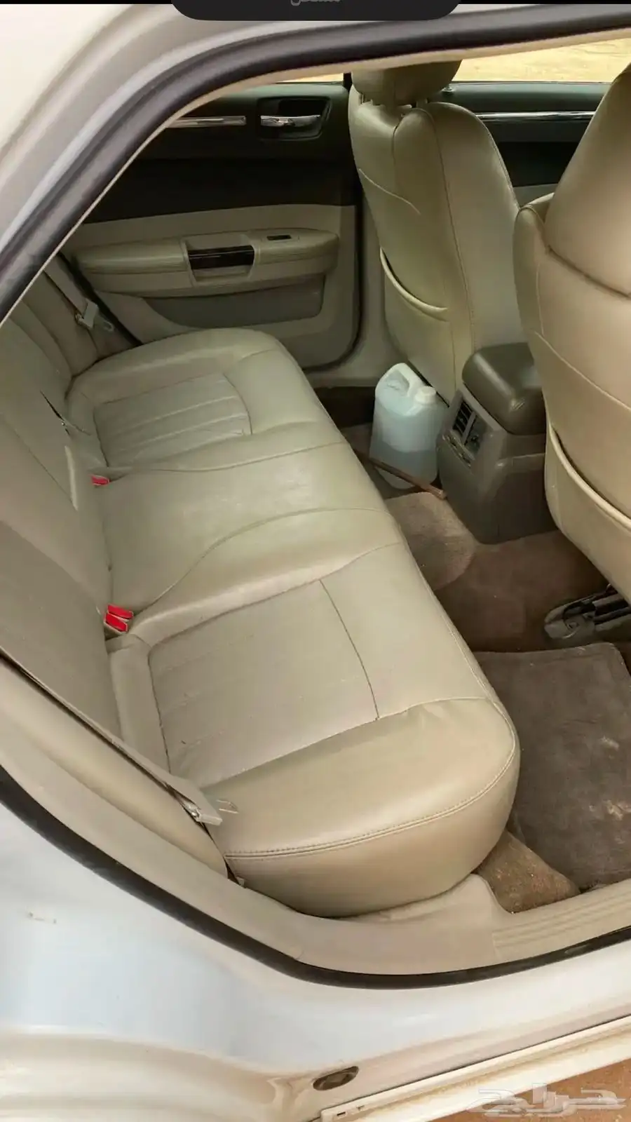 كرايسلر c300 2010 V8 لوحة مميزة 14