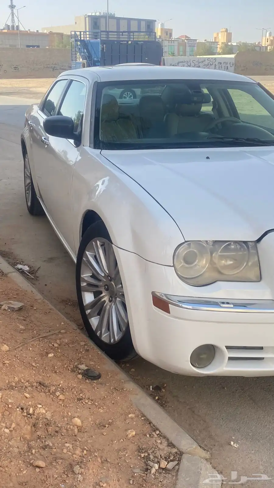 كرايسلر c300 2010 V8 لوحة مميزة 1